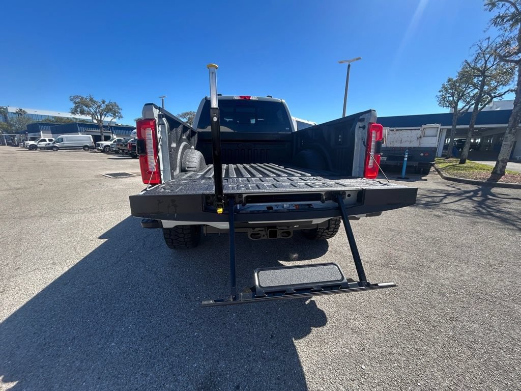 New 2026 Ford F250 Lariat w/ Black Appearance Package AWD/4WD image 37