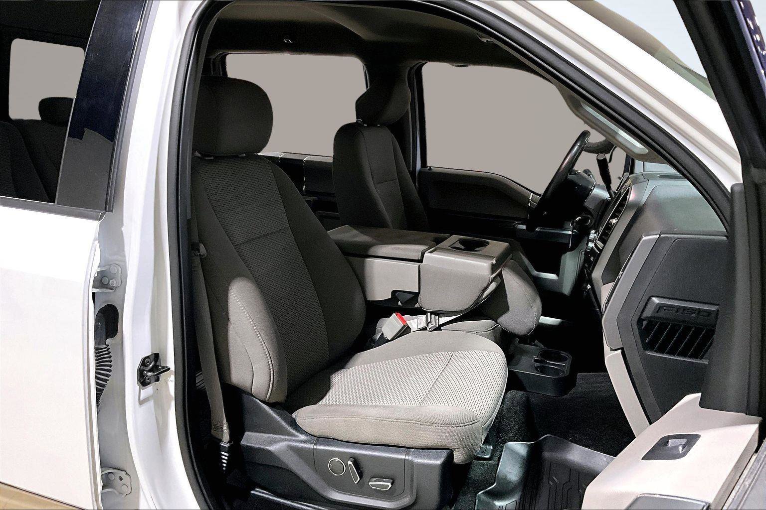 Used 2018 Ford F150 XLT w/ Equipment Group 302A Luxury image 8