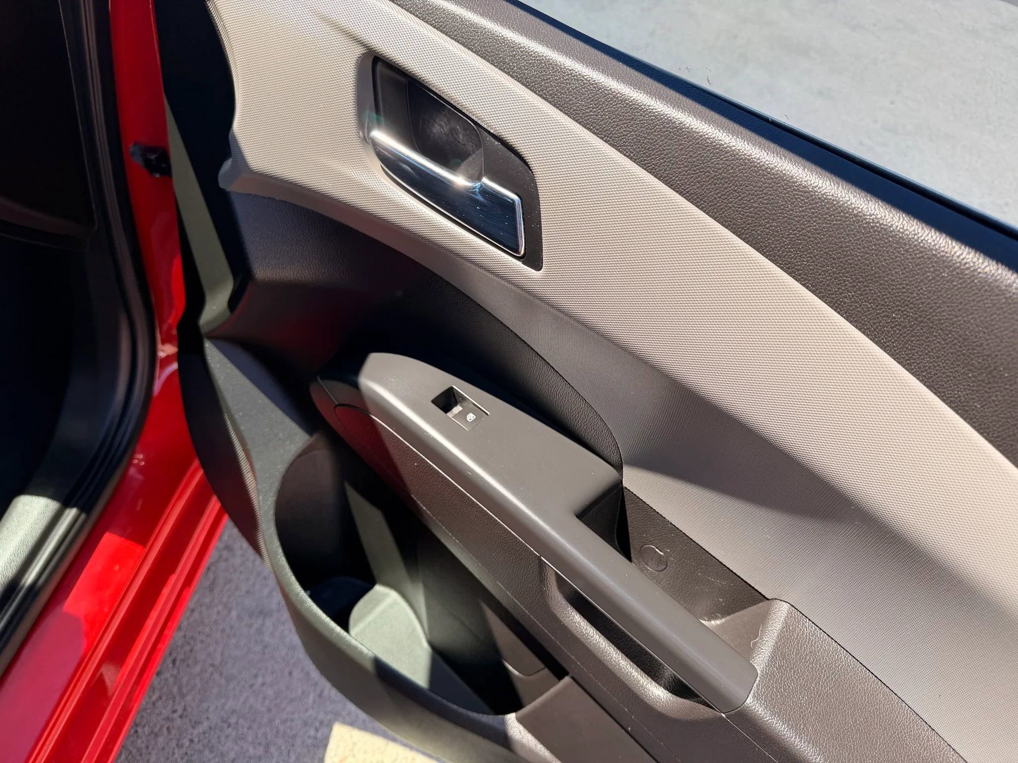 Used 2015 Chevrolet Sonic LTZ image 23