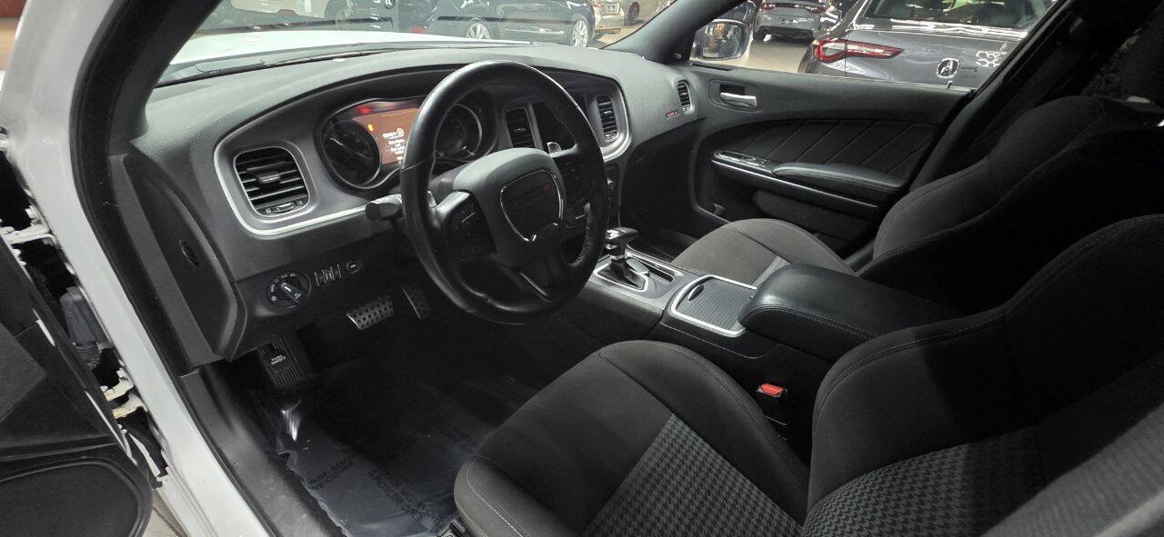 Used 2022 Dodge Charger Scat Pack RWD image 14