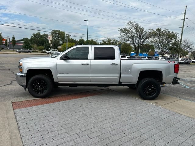 Used 2019 Chevrolet Silverado 2500 LT AWD/4WD image 4