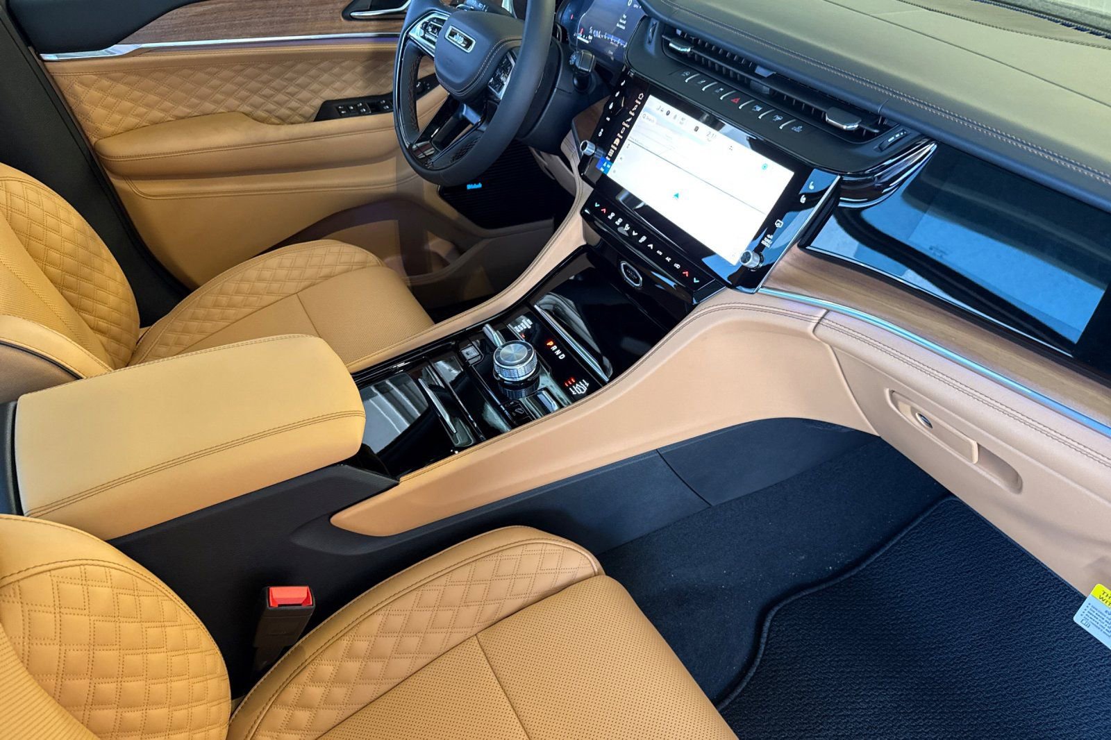 New 2026 Jeep Grand Cherokee Summit AWD/4WD image 15