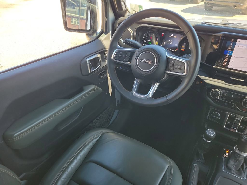 Used 2024 Jeep Wrangler High Altitude image 12