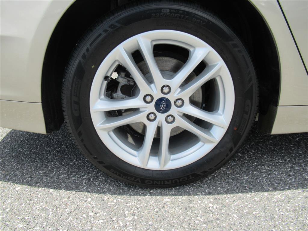 Used 2018 Ford Fusion SE image 8