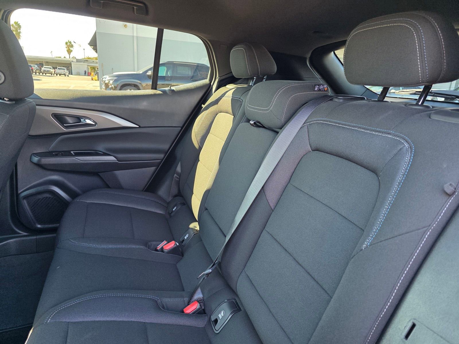 New 2026 Chevrolet Equinox EV LT w/ LPO, Blackout Package image 14