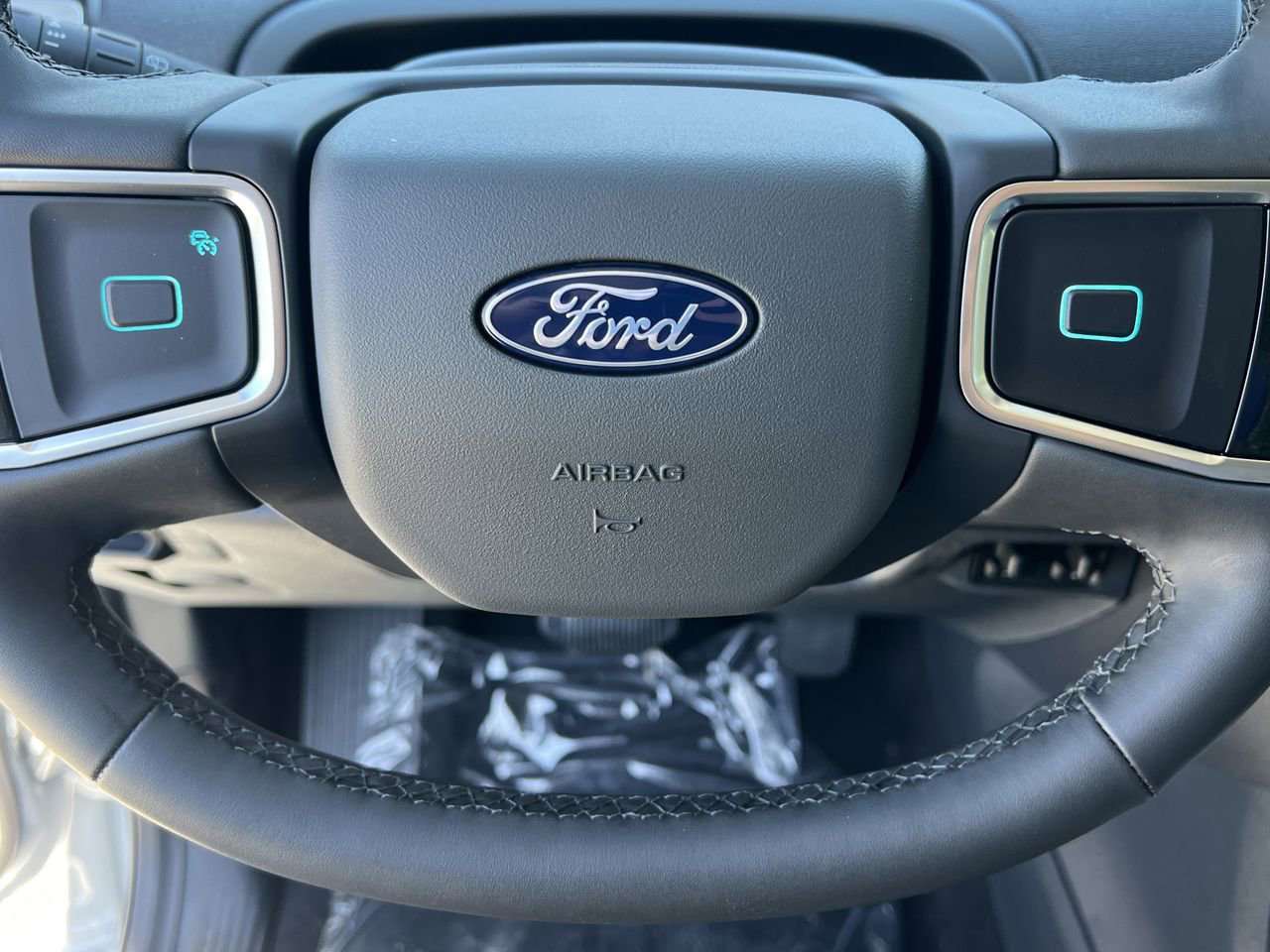 New 2026 Ford Expedition Active image 9