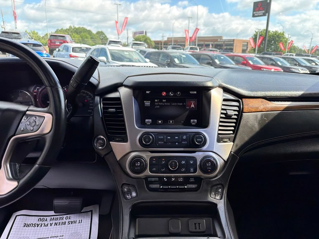 Used 2015 GMC Yukon XL Denali w/ Touring Package AWD/4WD image 44