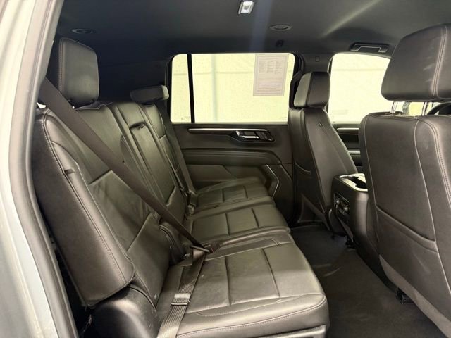 Used 2025 Chevrolet Suburban Z71 AWD/4WD image 27