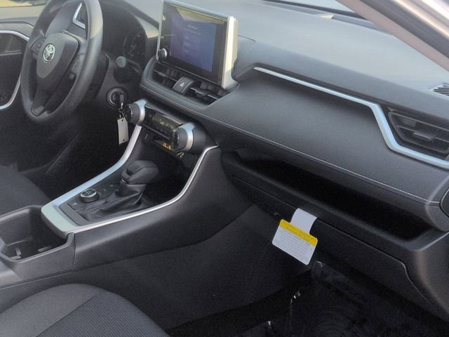 Certified 2025 Toyota RAV4 LE image 26