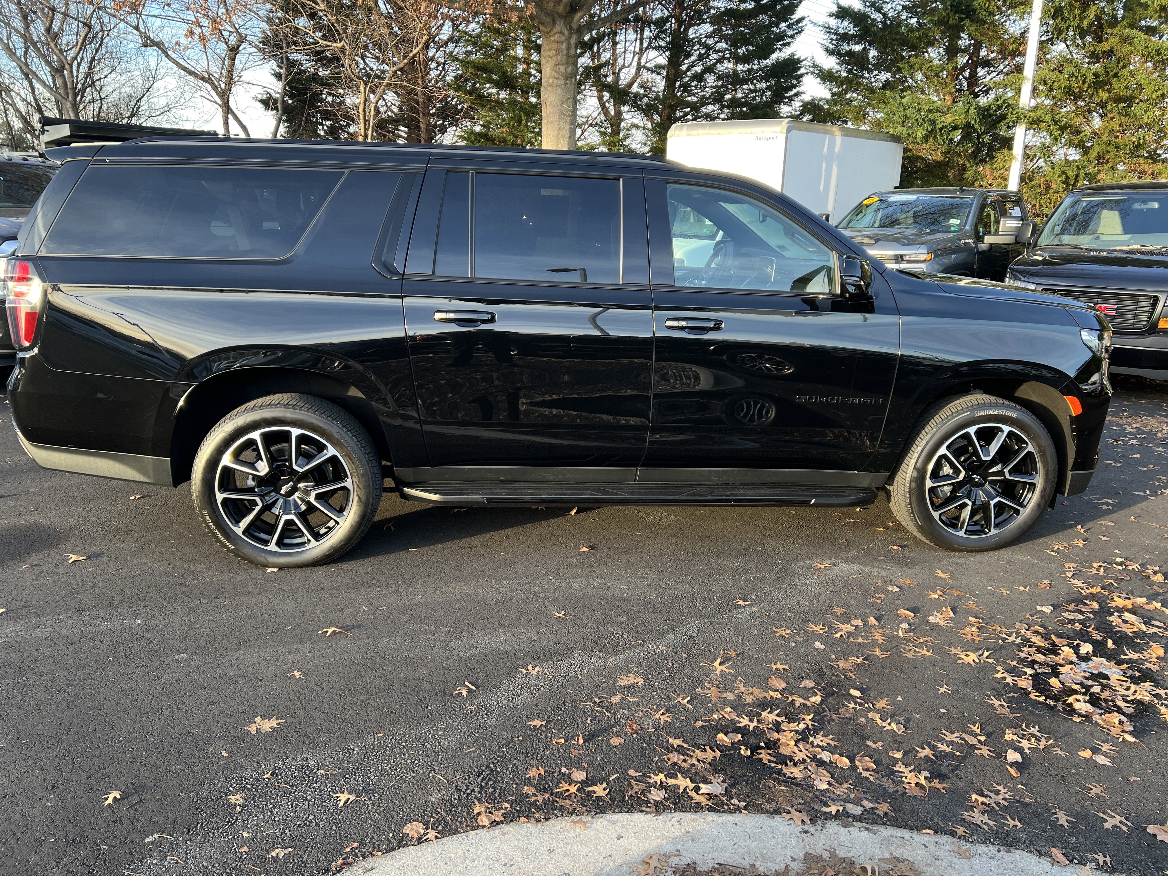 Certified 2024 Chevrolet Suburban RST w/ Luxury Package image 11