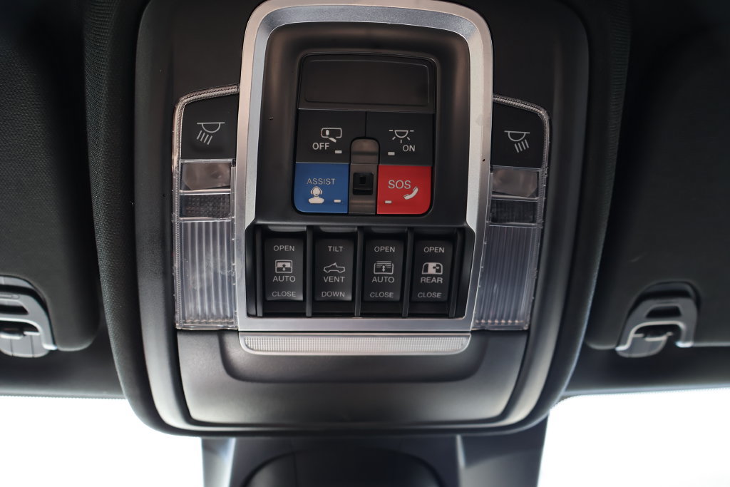 Used 2022 RAM 1500 Rebel w/ Rebel Level 2 Equipment Group AWD/4WD image 33