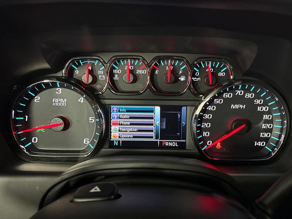 Used 2019 Chevrolet Suburban Premier AWD/4WD image 21