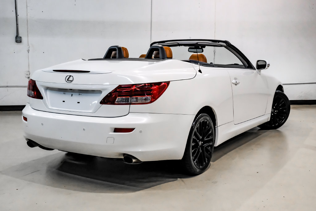 Used 2013 Lexus IS 250C w/ Luxury Pkg RWD image 14