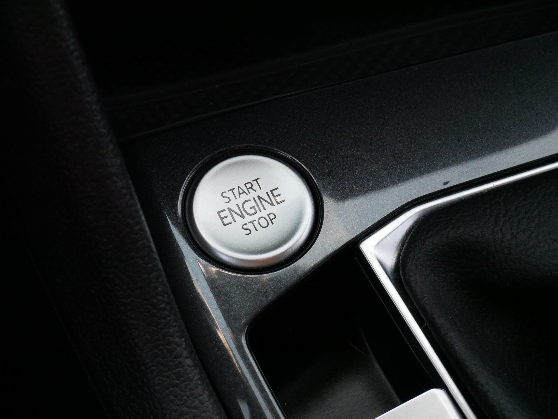 Certified 2023 Volkswagen Tiguan SE AWD/4WD image 27