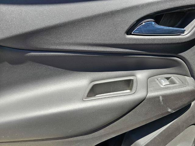 Used 2019 Chevrolet Equinox LT FWD image 17