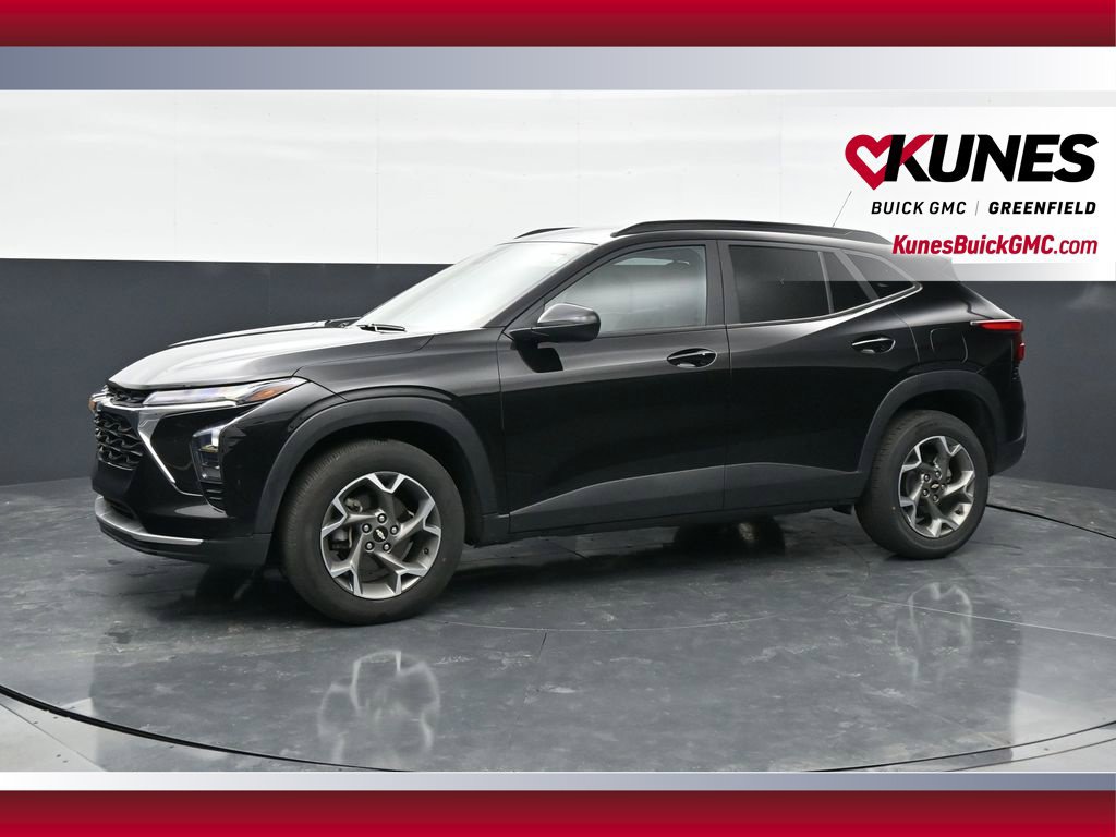 Used 2025 Chevrolet Trax LT w/ LT Convenience Package FWD image 8