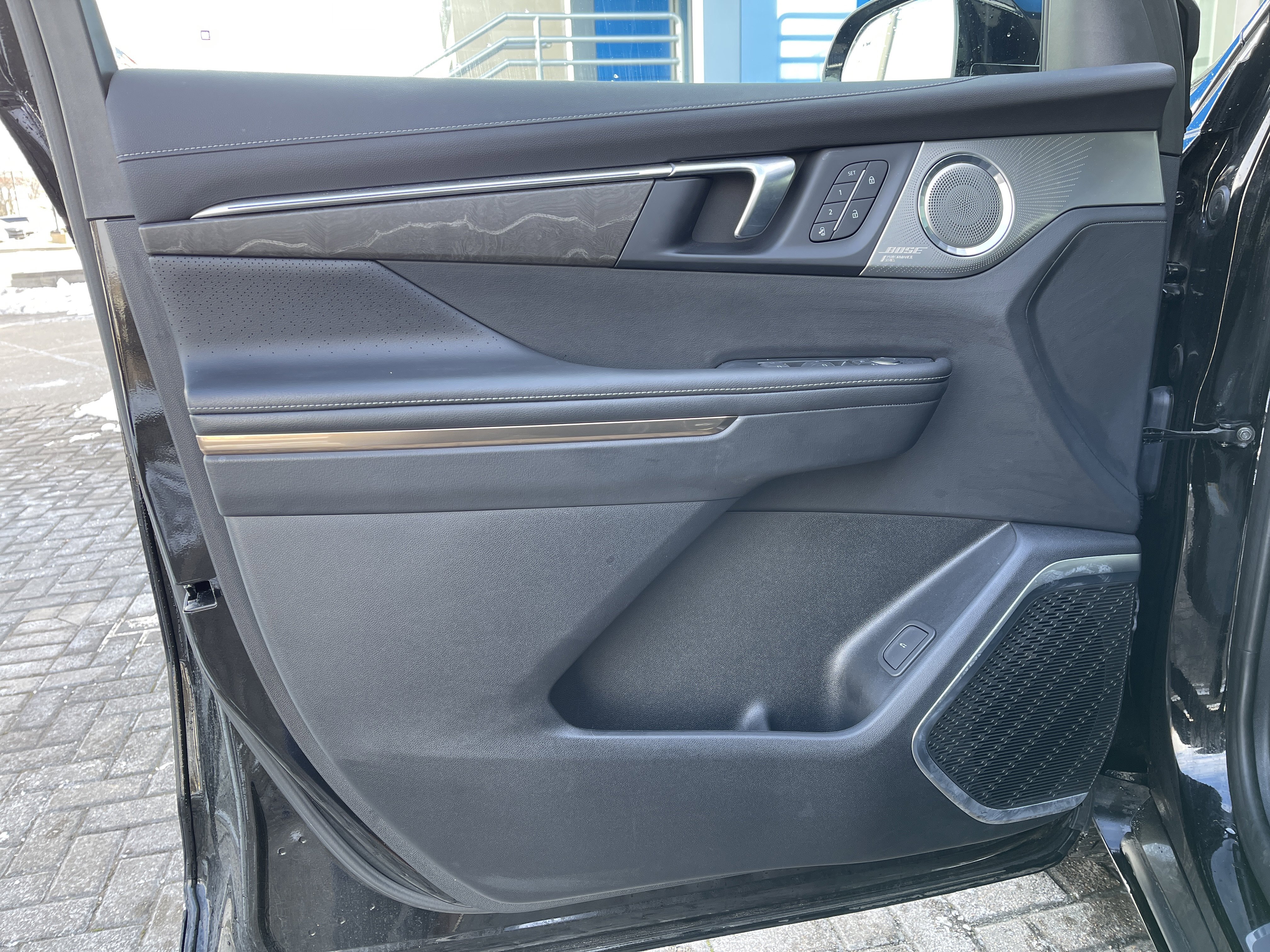 Used 2025 Buick Enclave Avenir w/ Super Cruise Package image 15