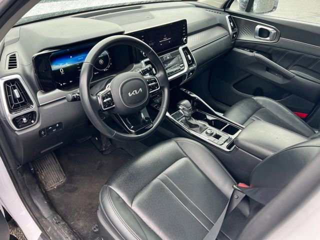 Certified 2023 Kia Sorento SX image 17