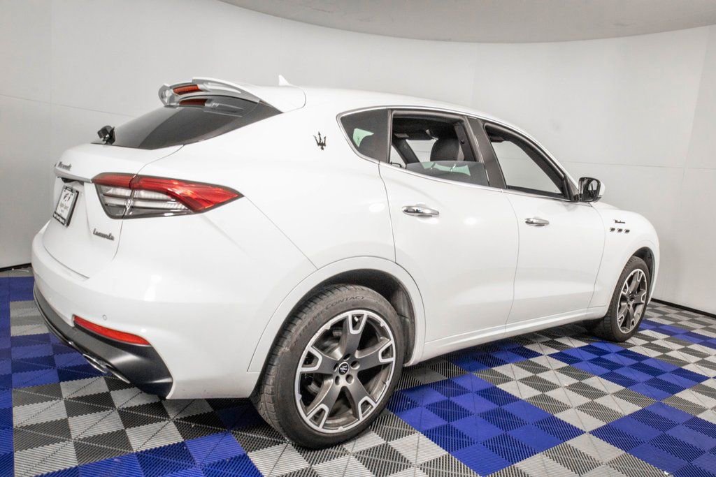 Used 2023 Maserati Levante Modena image 5