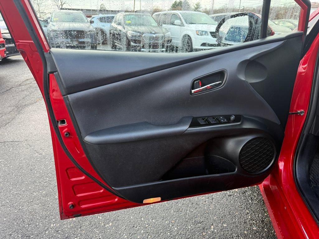 Used 2020 Toyota Prius Prime LE image 19