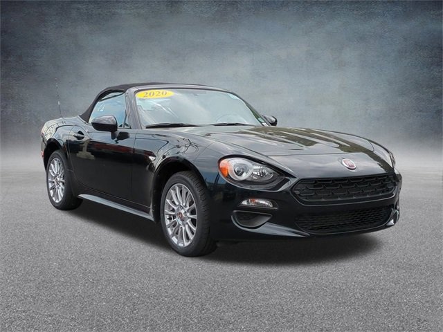 Used 2020 FIAT 124 Spider Classica w/ Technology Group image 2