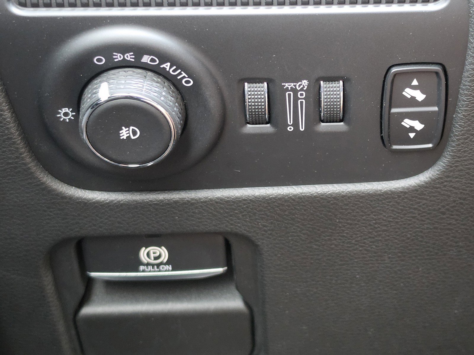 Used 2024 Jeep Wagoneer Series III w/ Convenience Group I image 19