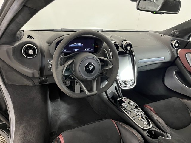 Used 2023 McLaren GT image 12