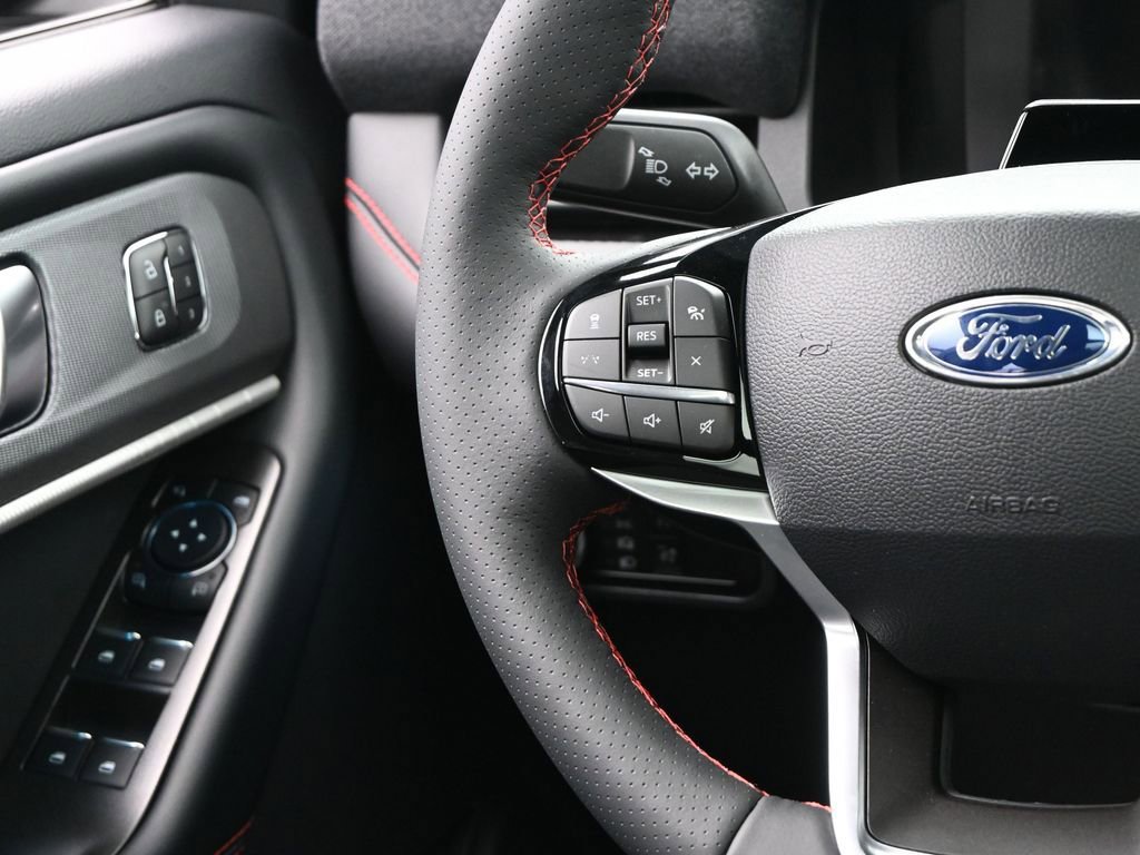 New 2025 Ford Explorer ST-Line w/ Premium Package image 32
