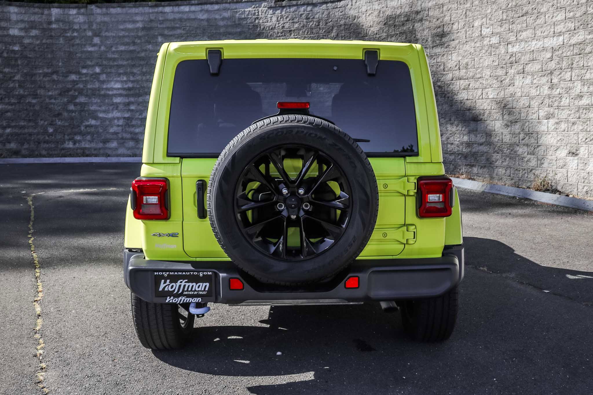 Used 2024 Jeep Wrangler Sahara 4xe image 8