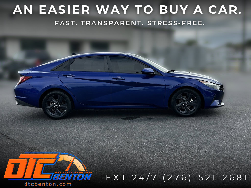 Used 2023 Hyundai Elantra SEL FWD image 4