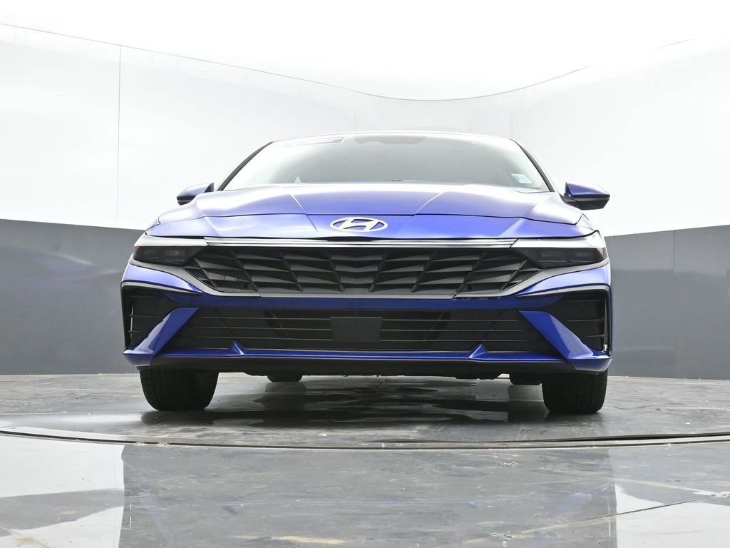 Used 2024 Hyundai Elantra SEL image 45