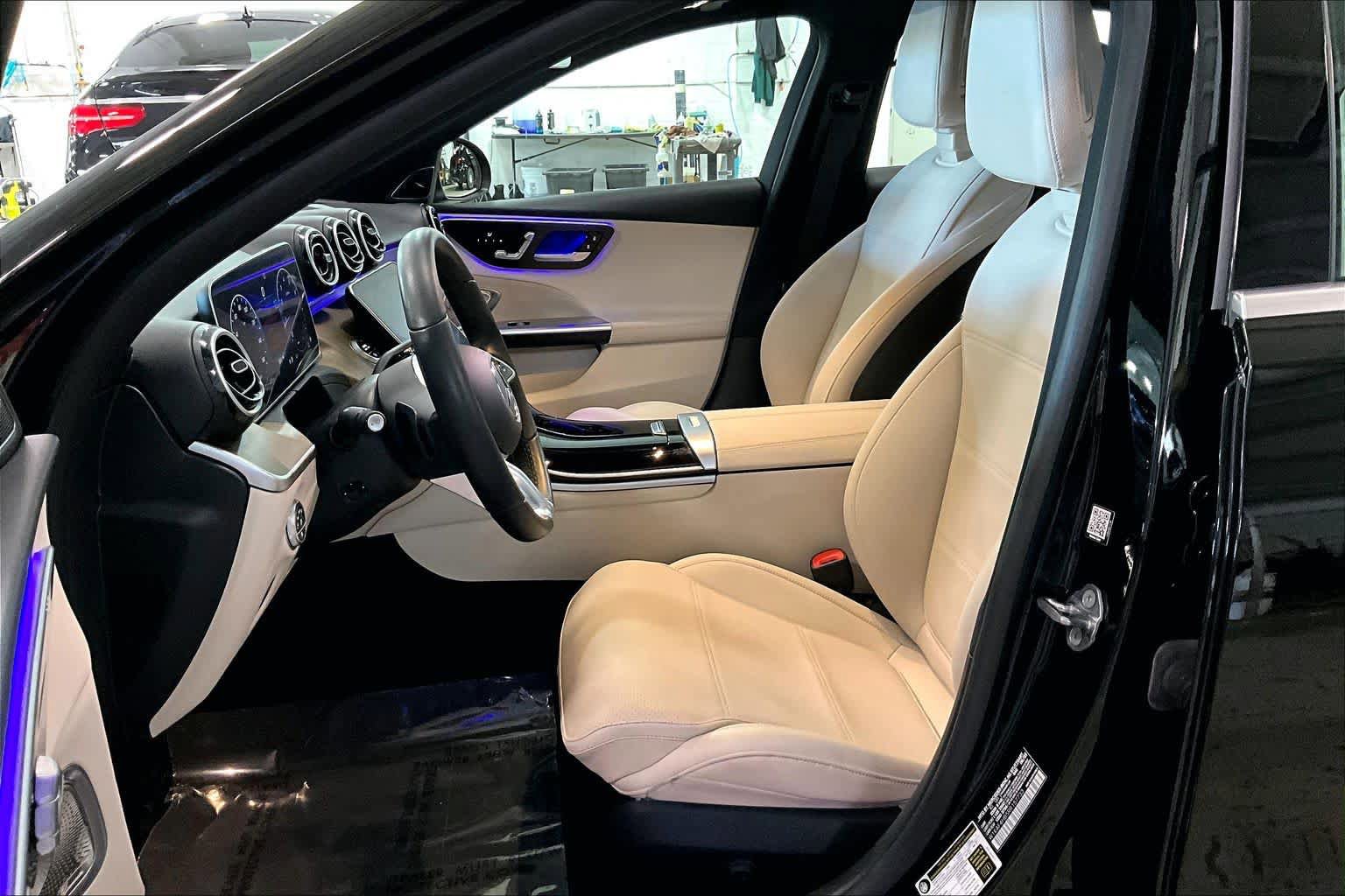 Used 2024 Mercedes-Benz C 300 4MATIC Sedan w/ Exclusive Trim Package image 9