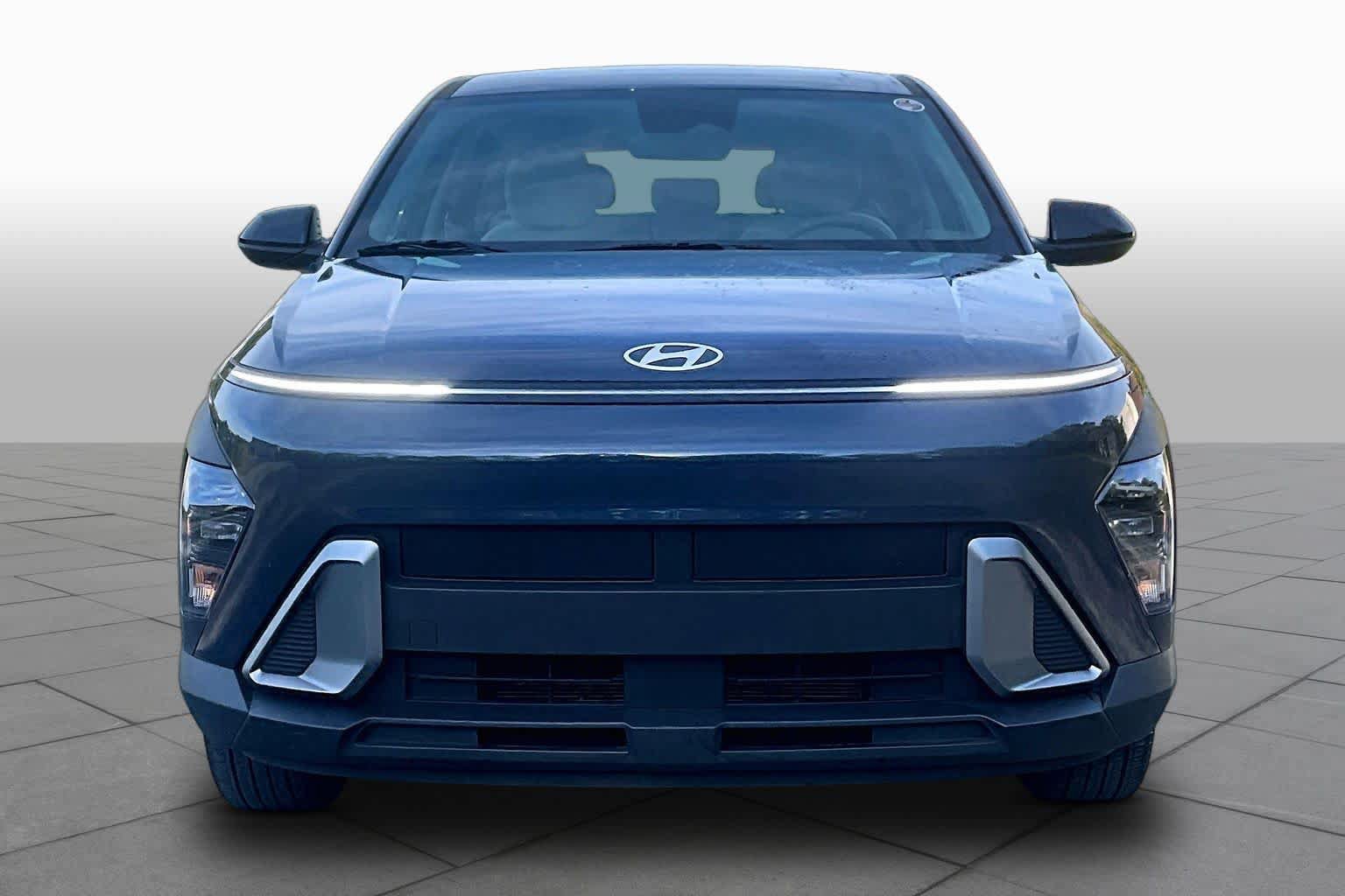 Used 2025 Hyundai Kona SE FWD image 4