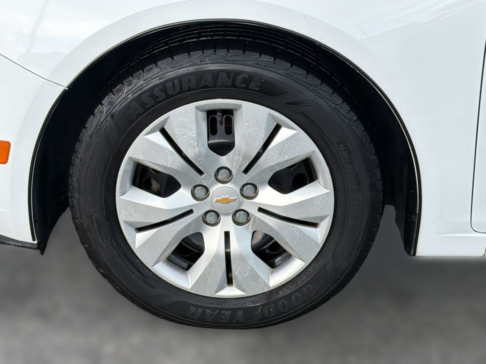 Used 2014 Chevrolet Cruze LS FWD image 13