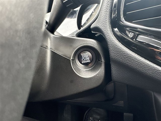 Used 2019 Jeep Compass Latitude image 16