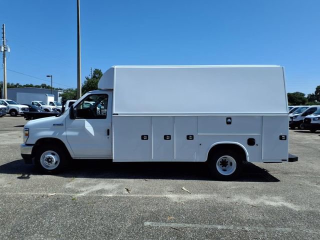 New 2026 Ford E-350 and Econoline 350 Super Duty w/ Power Equipment Group image 4