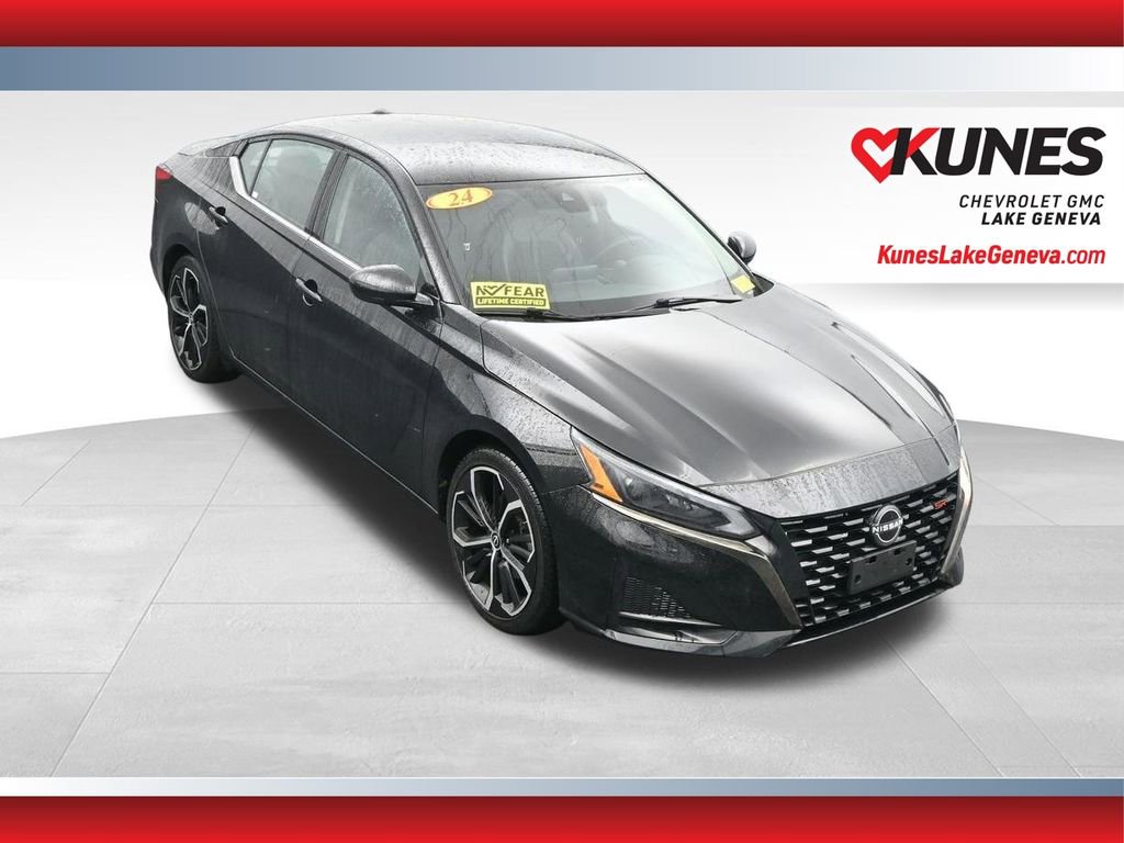 Used 2024 Nissan Altima 2.5 SR FWD image 32
