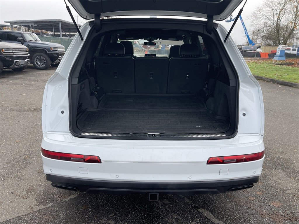 Used 2019 Audi Q7 3.0T Prestige w/ Prestige Package image 27