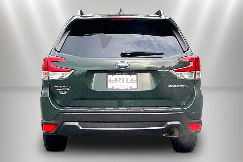 Certified 2024 Subaru Forester Premium AWD/4WD image 6