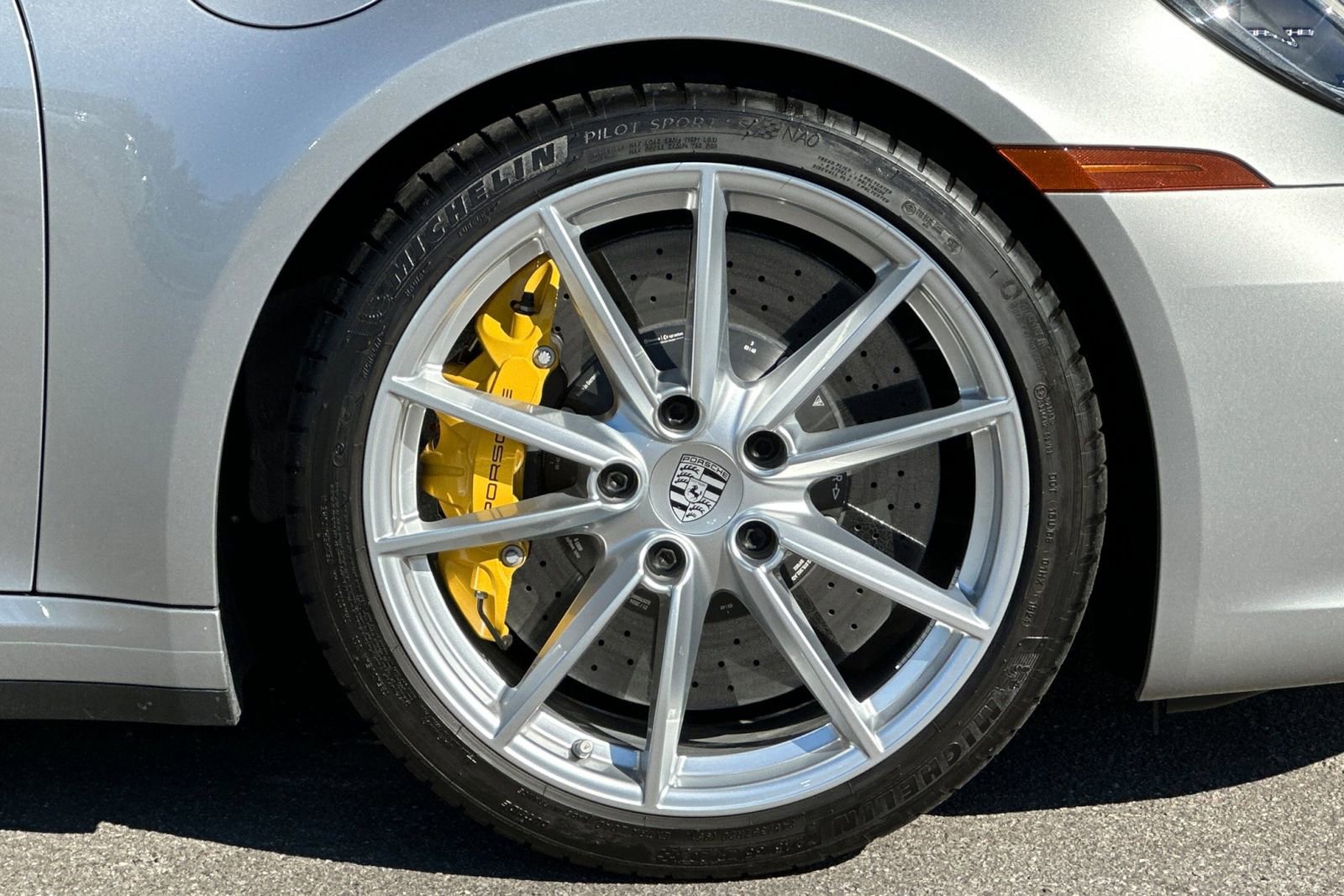 Used 2024 Porsche 911 Carrera S RWD image 41