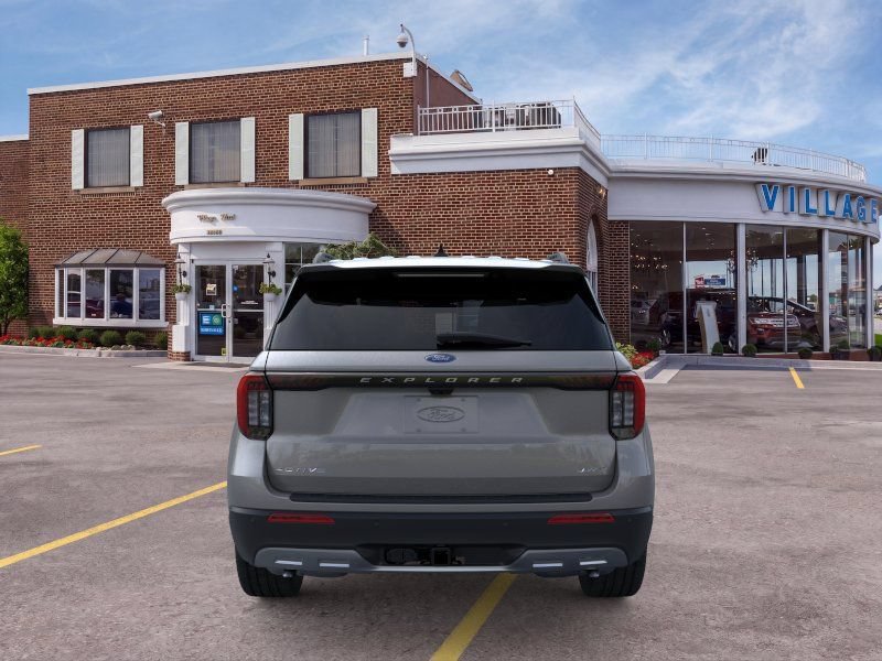 New 2026 Ford Explorer Active w/ Active Comfort Package AWD/4WD image 5