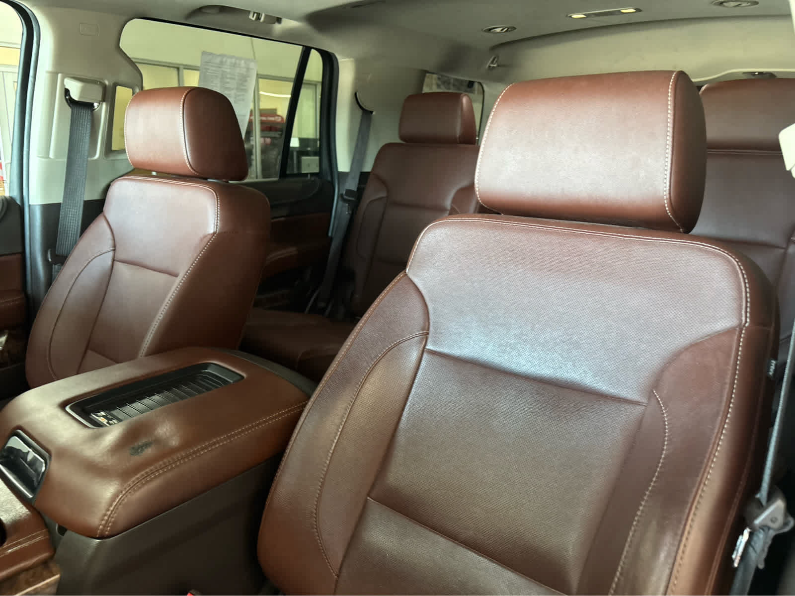 Used 2018 Chevrolet Tahoe Premier AWD/4WD image 25