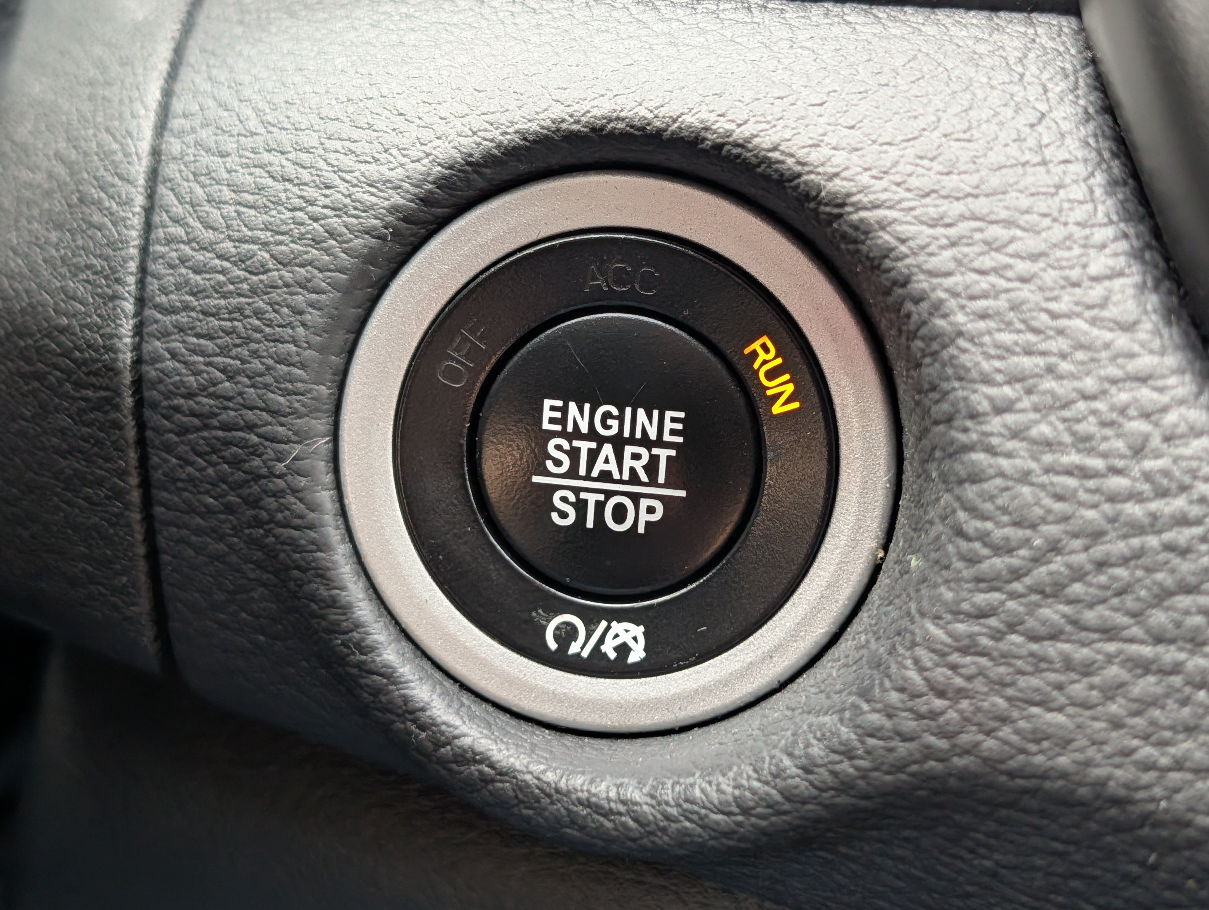 Used 2017 Chrysler 200 LX FWD image 28