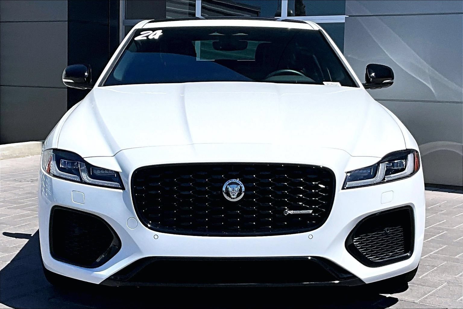 Used 2024 Jaguar XF R-Dynamic SE AWD/4WD image 2