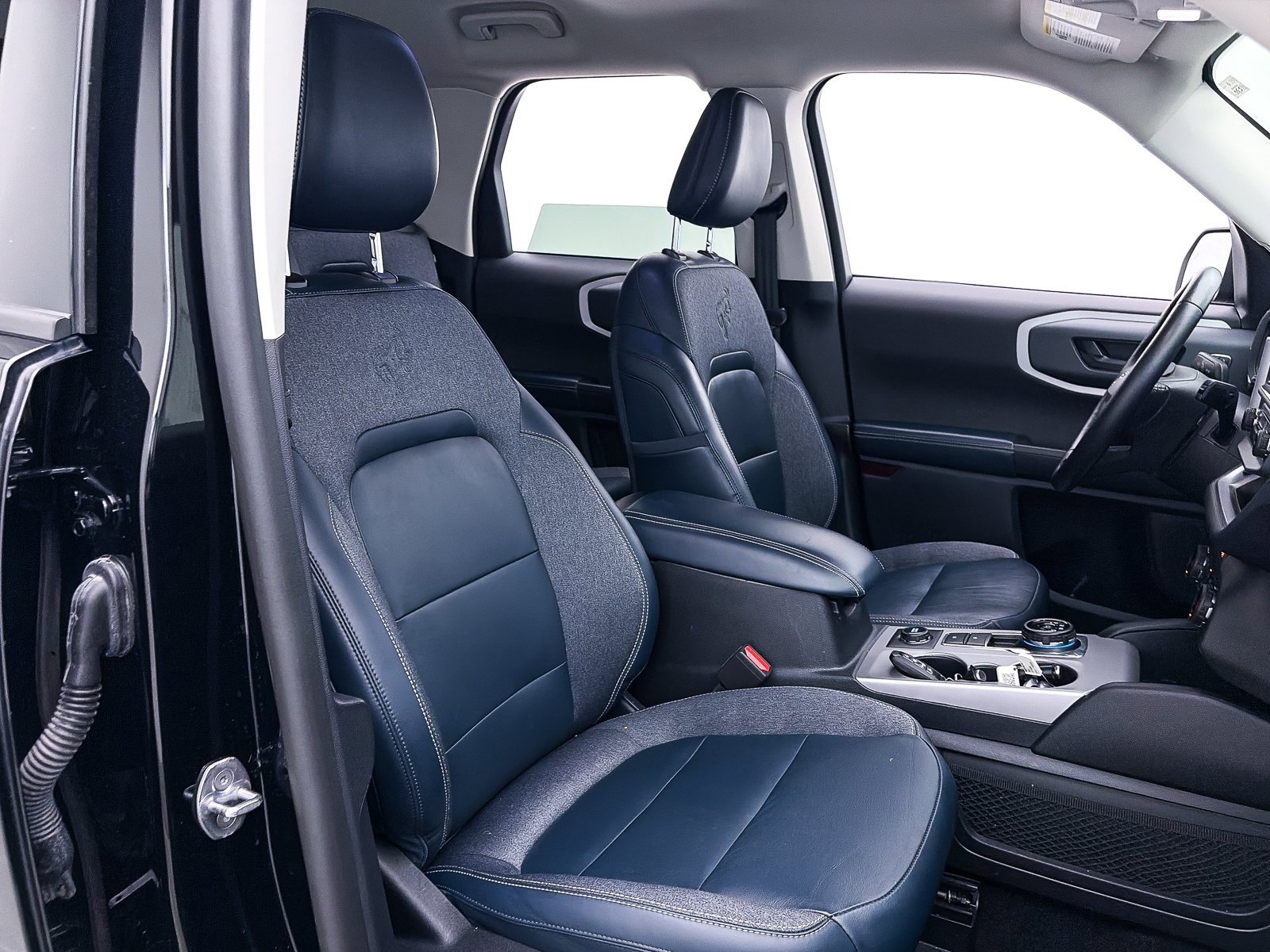 Used 2023 Ford Bronco Sport Outer Banks image 35