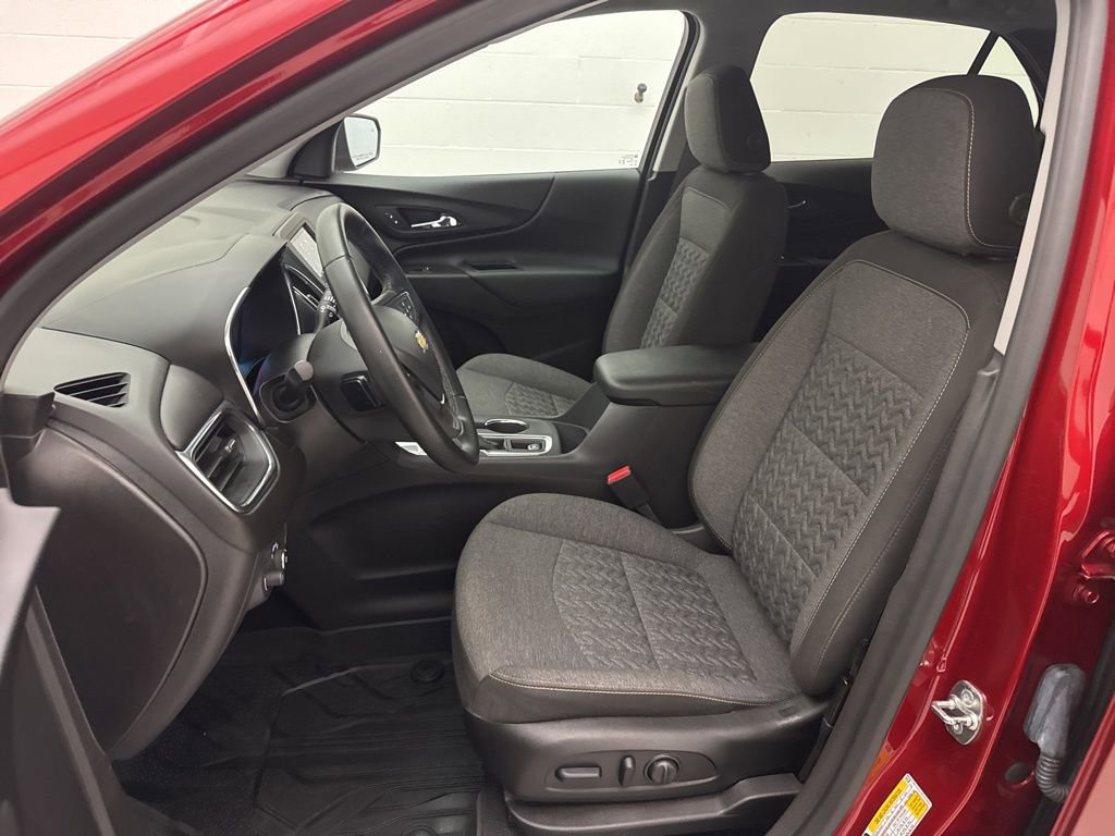 Used 2024 Chevrolet Equinox LT w/ LPO, Floor Liner Package FWD image 19