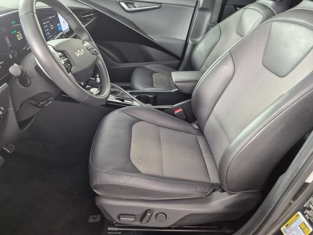 Used 2023 Kia Niro EX Touring FWD image 14