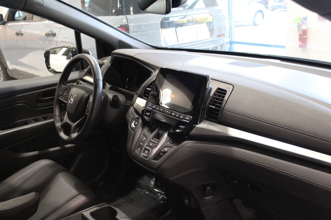 Certified 2023 Honda Odyssey Sport image 54