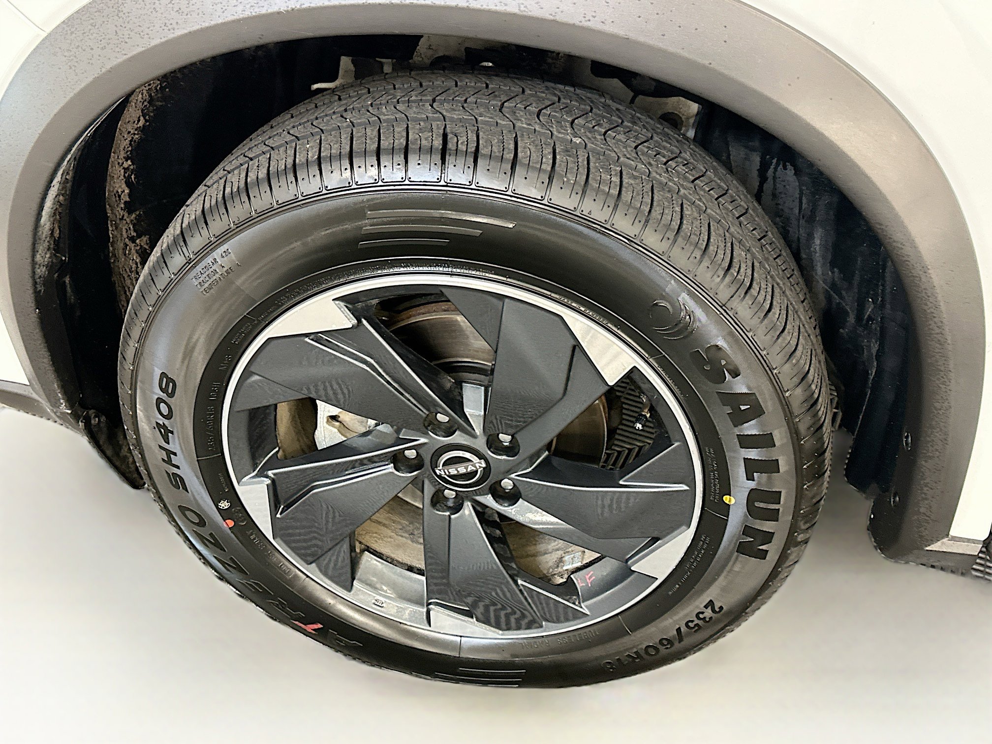 Used 2025 Nissan Rogue SV image 11