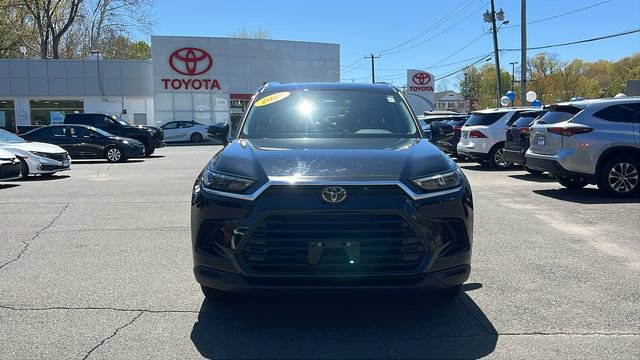 Certified 2025 Toyota Grand Highlander AWD image 2